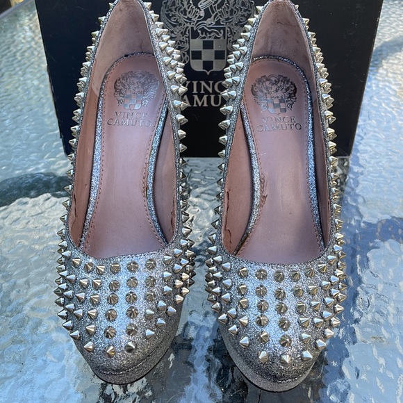 Vince Camputo dark silver studded Madelyn size 7.5 - Picture 2 of 7